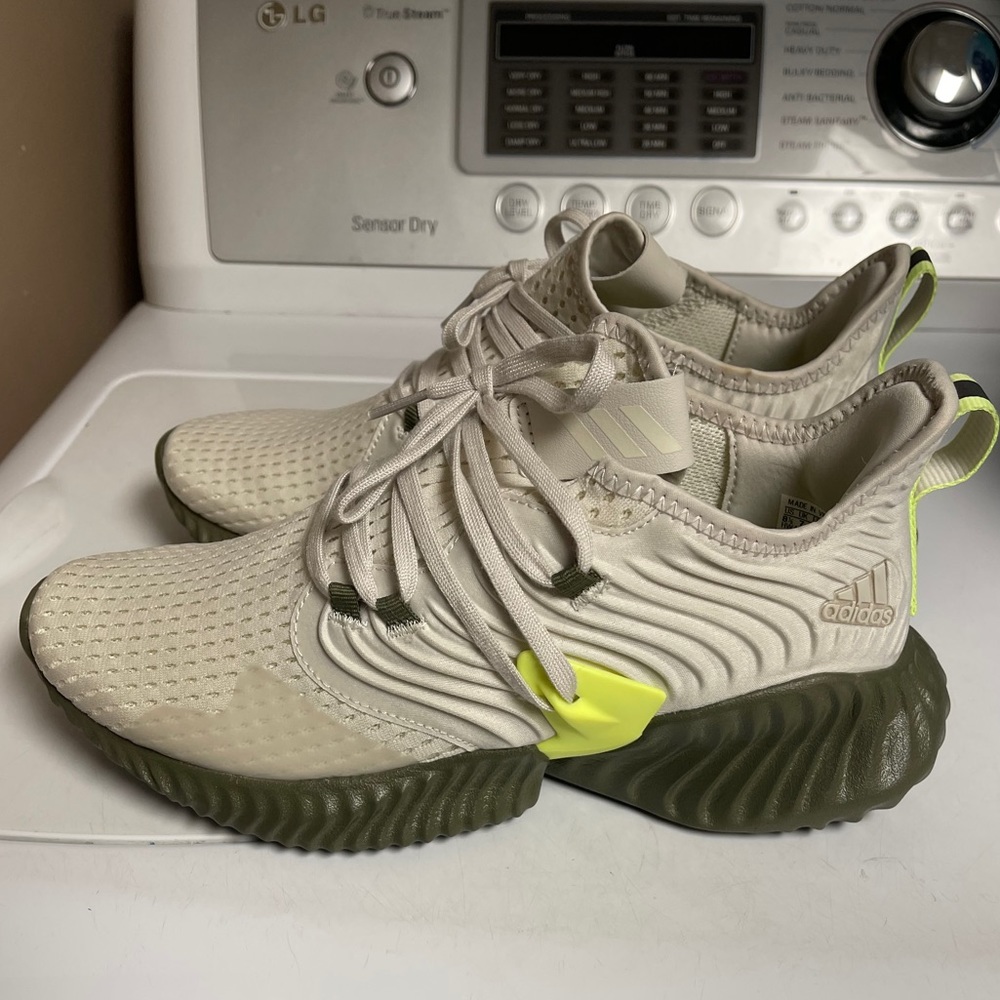 Adidas AlphaBounce Instinct Clima Womens Size 8.5